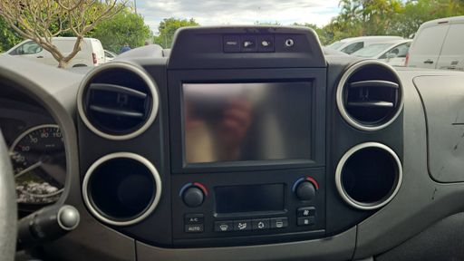 Peugeot Partner Tepee 1.6 Hdi 92 - Access – 2015 – 160420 km – Diesel – Boîte Manuelle — photo 11