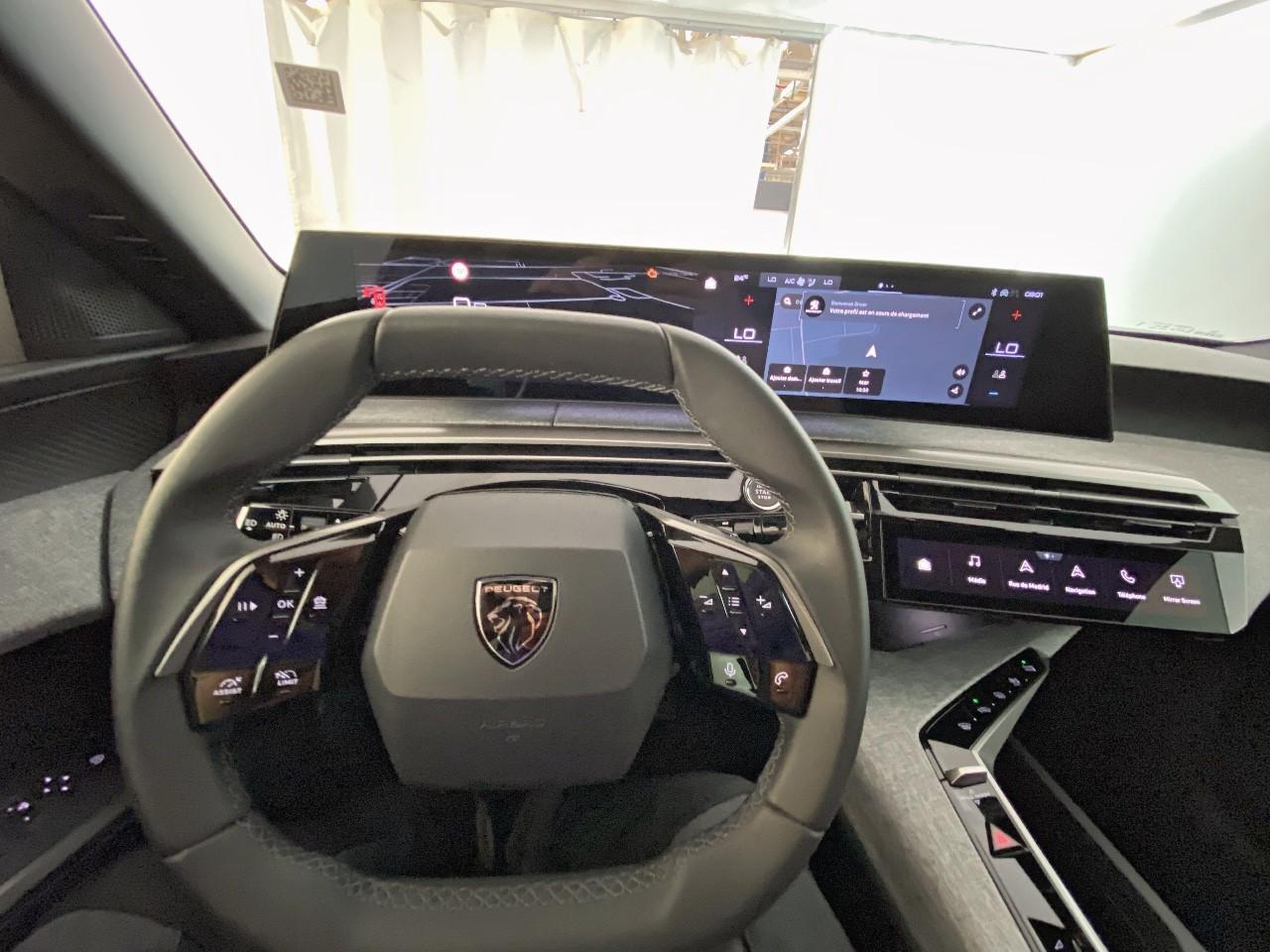 Peugeot 3008 hybrid 145 e-dcs6 allure business — photo 12