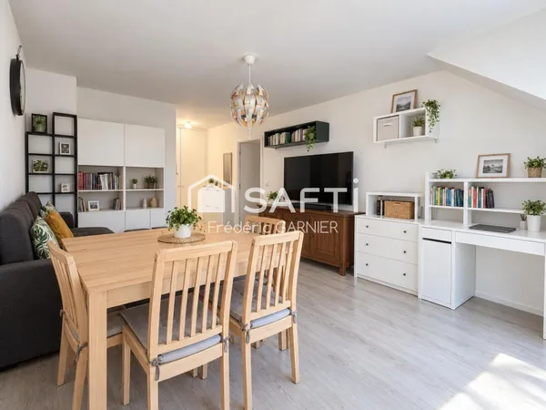 Appartement T3 de 59 m² carrez, deuxième et dernier étage. 2 places de parking souterraines.