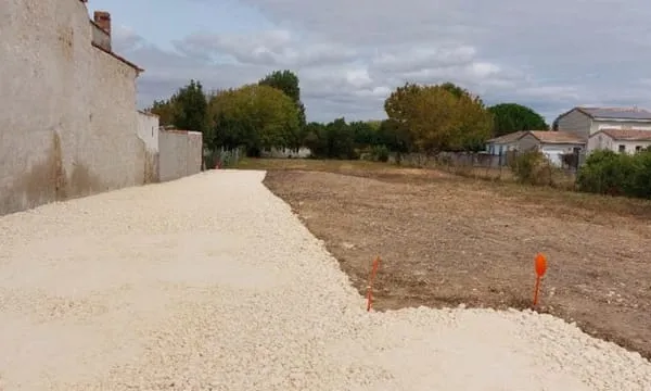 Terrain 628 m²