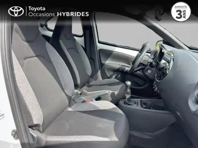 Toyota Aygo X 1.0 vvt-i 72ch dynamic my24 — photo 6