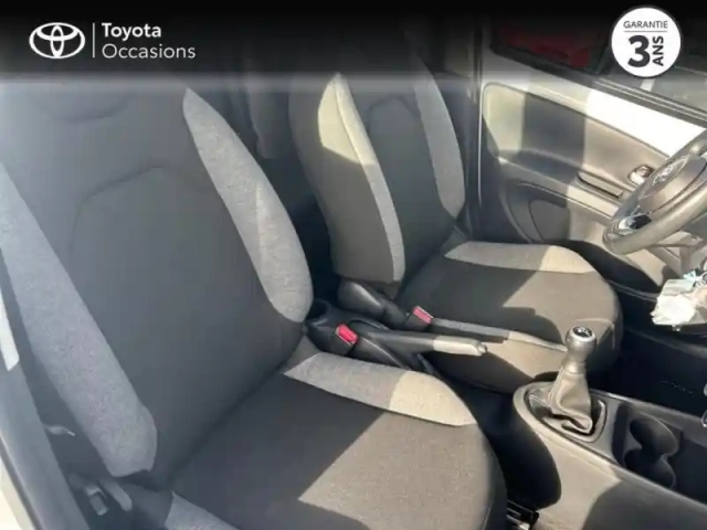 Toyota Aygo X 1.0 vvt-i 72ch dynamic my23 — photo 12