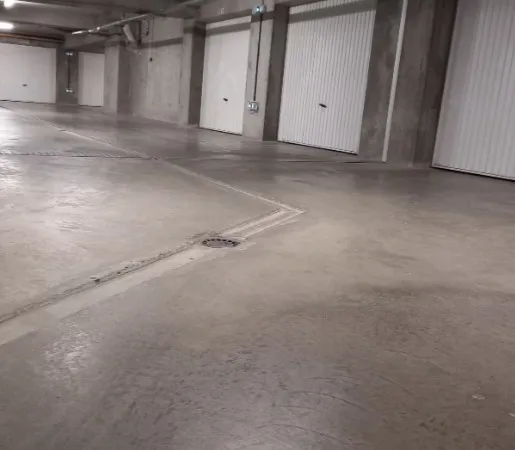 RUMILLY - VENTE GARAGE 14 M2 FERME et avec ELECTRICITE