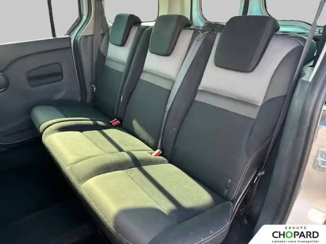 Renault Kangoo blue dci 115 — photo 18