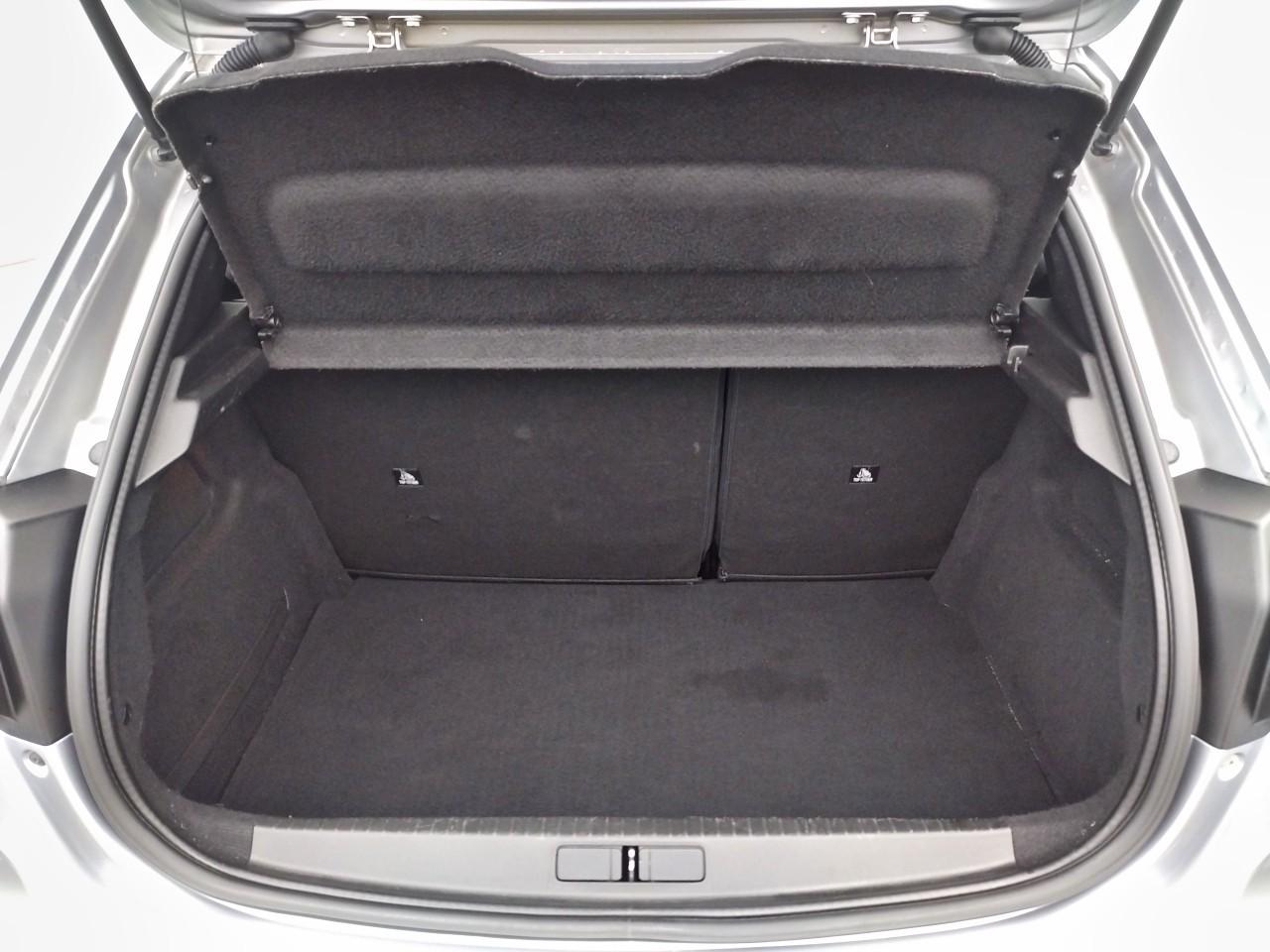 Peugeot 208 puretech 100 s&s bvm6 allure — photo 14