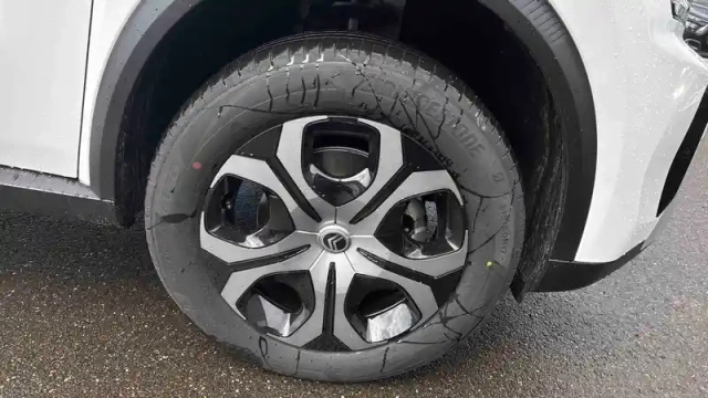 Citroën C3 Aircross hybride 145 ch aut — photo 9