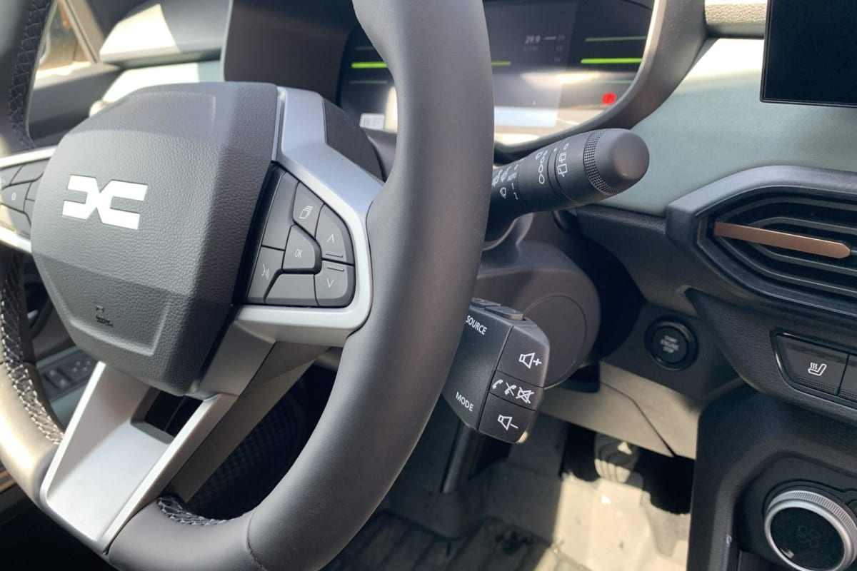 Dacia Sandero — photo 15
