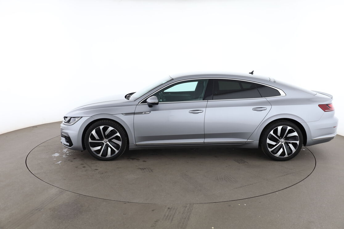 Volkswagen Arteon 2.0 TDI R-Line DSG7 — photo 2