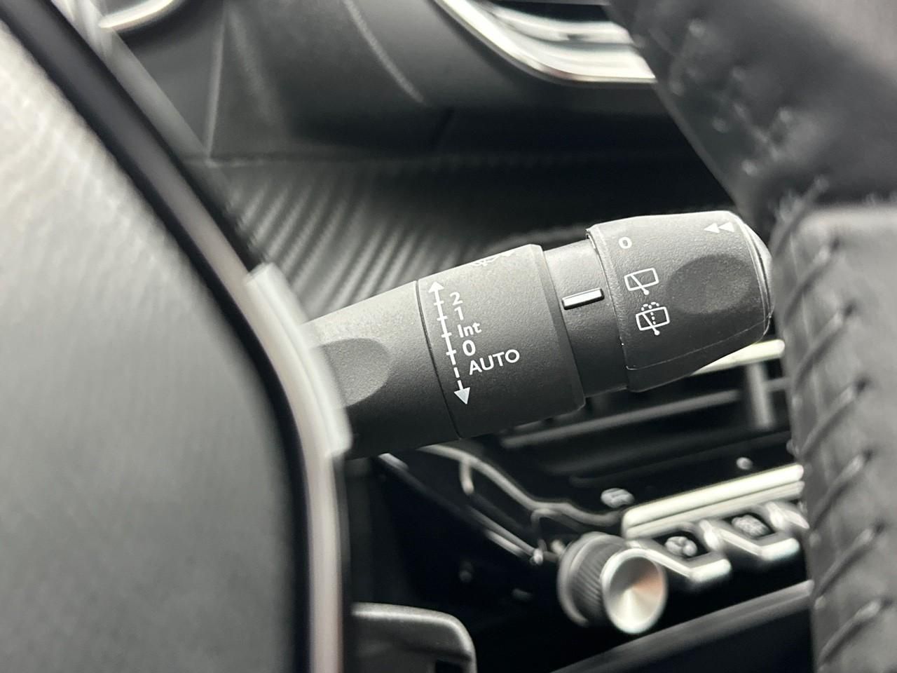 Peugeot 2008 100 s&s bvm6 style — photo 18