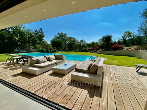 location maison contemporaine 7 Pièce(s)