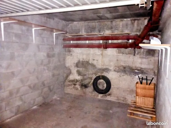 Loue box garage