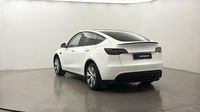 Tesla Model Y Standard RWD — photo 8