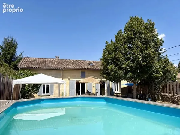 Maison en pierre de caractère avec piscine, à 15min de Saint-Émilion