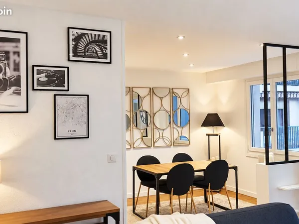 T2 meublé 64 m² - Villeurbanne / limite Lyon 3e - Balcon, parking, cave