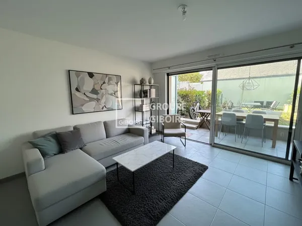 A VENDRE - AGENCE GIBOIRE - APPARTEMENT REZ-DE-JARDIN CENTRE VILLE LA BAULE PROCHE GARE