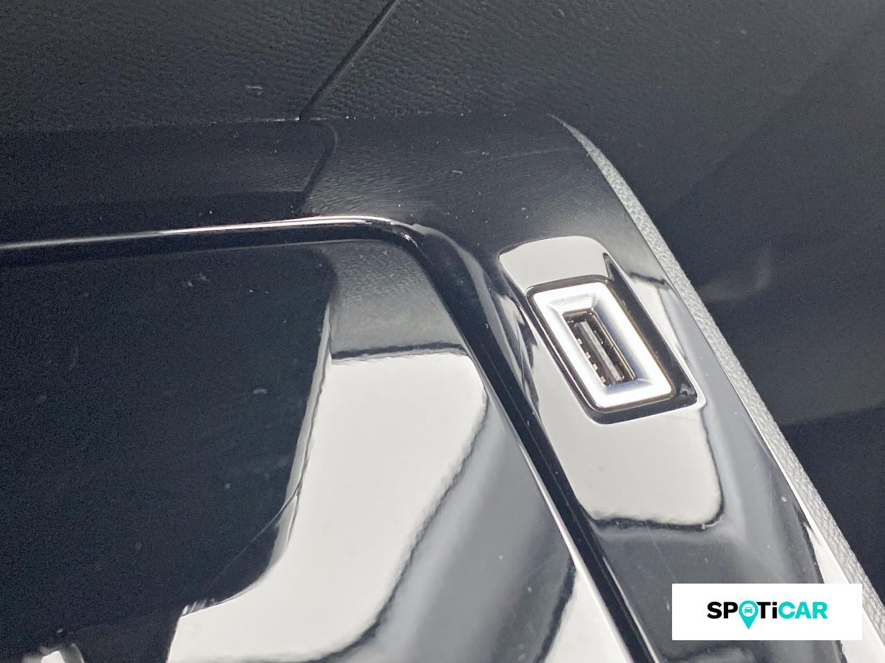 Peugeot 208 1.2 puretech 100ch s&s allure — photo 19