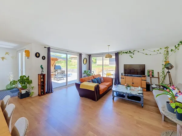 Maison moderne de plain-pied