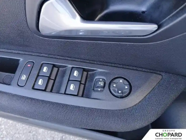 Peugeot 208 electrique 50 kwh 136ch — photo 9