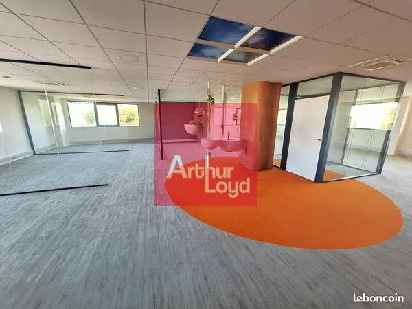 Bureaux 449 m² COURNON-D'AUVERGNE