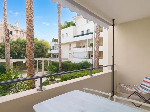 Vends appartement - 26 m² - 1 pièce - Marseille 8E Arrondissement 13008
