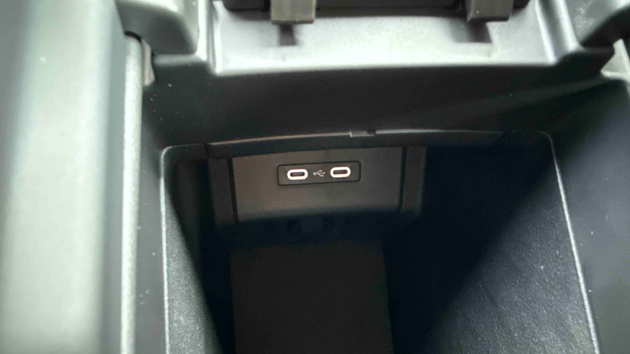 Volkswagen ID.3 Neo 50 kWh — photo 41