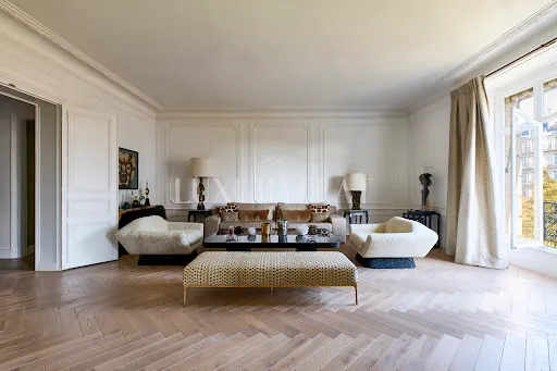 Appartement 6 pièces 250 m²