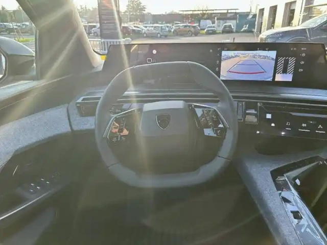 Peugeot 3008 hybrid 145 e-dcs6 — photo 29