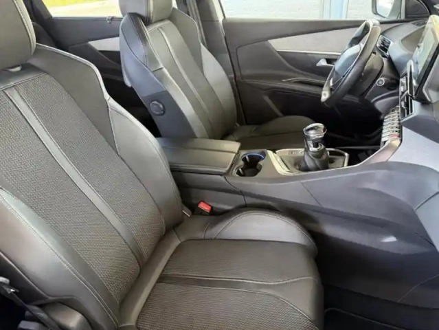 Peugeot 5008 ii puretech 130 s&amp;s gt — photo 23