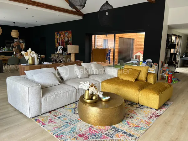 Maison 8 pièces 199 m²