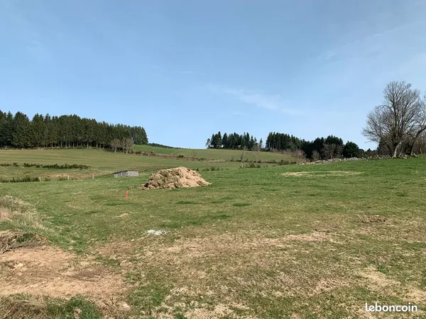 Terrain 756 m² SAINT ROMAIN LACHALM
