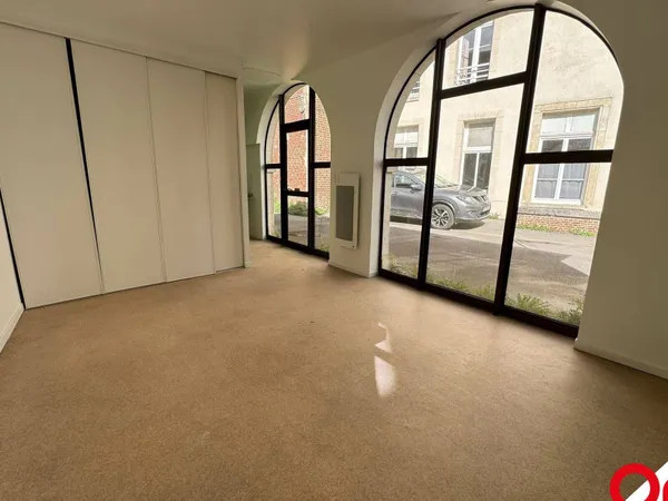 Studio 1 pièce 30 m²