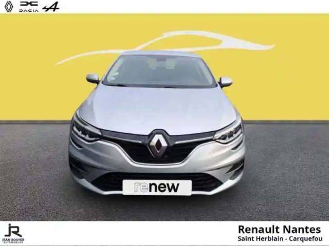 Renault Megane 1.5 blue dci 115ch evolution — photo 3
