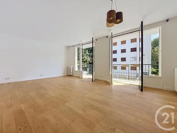 Vends t4 - 90.88 m² - Versailles 78000