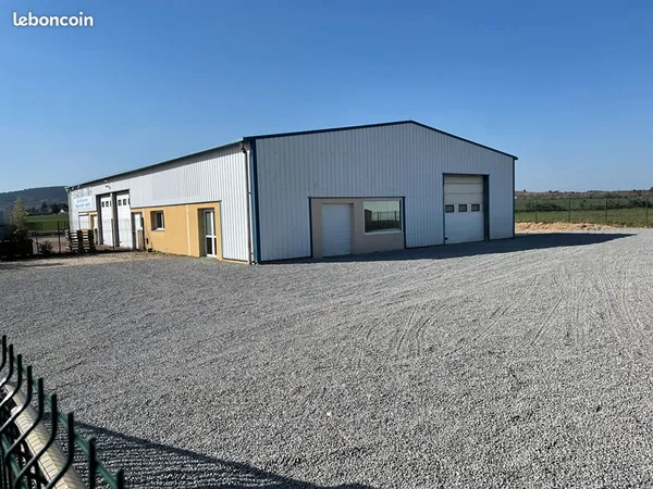 Local commercial 200 m² GIVRY