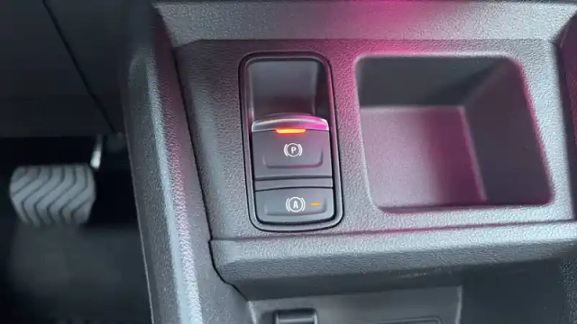 Renault 4 renault  e-tech electrique 150 ch autonomie confort — photo 17
