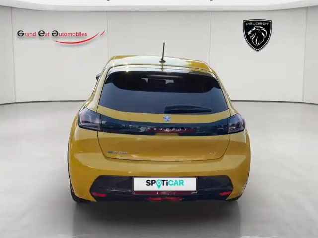 Peugeot 208 e- 136ch gt — photo 5