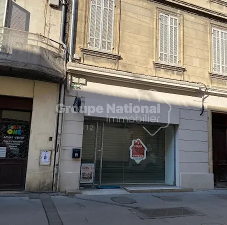 Local 4 pièces 45 m²