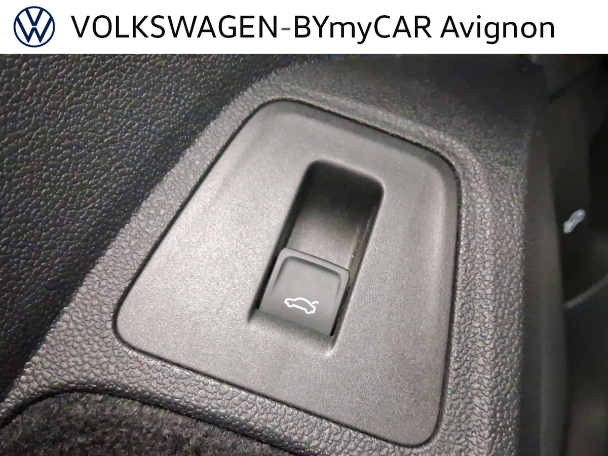 Volkswagen Tiguan 2.0 TDI 150ch DSG7 — photo 33