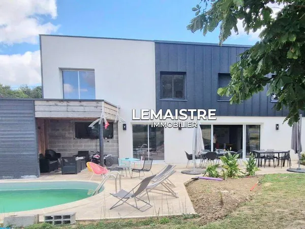 Maison 7 pièces 228 m²
