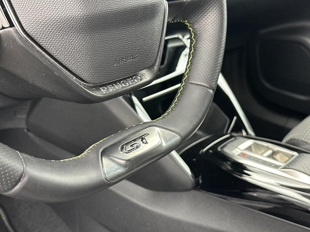 Peugeot 2008 puretech 130 s&s eat8 gt — photo 33