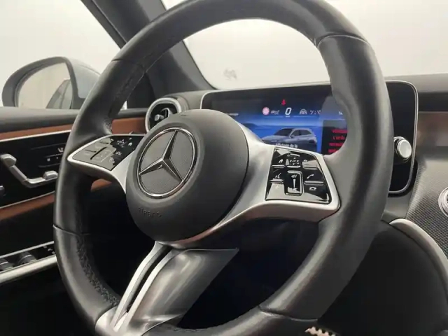 Mercedes Glc 400 e 9g-tronic 4matic — photo 33