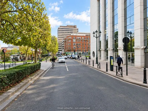 Magnifique fond de commerce à vendre - Puteaux centre - 115 m² avec terrasse