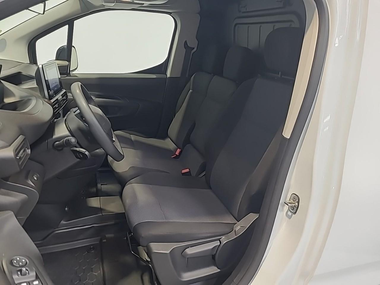 Peugeot Partner fourgon m 950 kg bluehdi 100 s&s bvm6 — photo 10