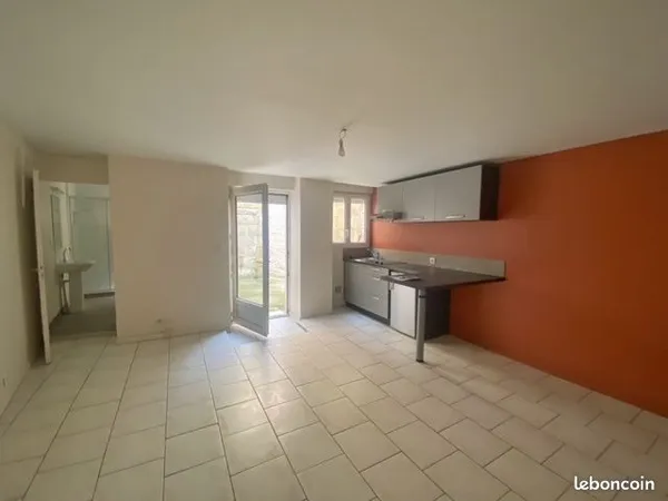 Studio 1 pièce 26 m²
