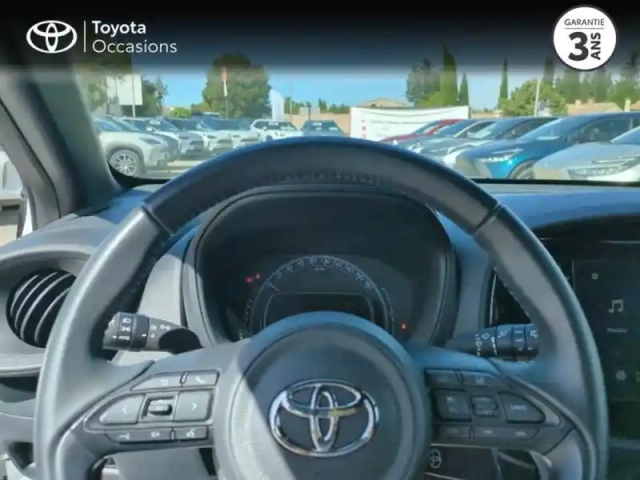 Toyota Aygo x 1.0 vvt-i 72ch dynamic s-cvt my24 — photo 13