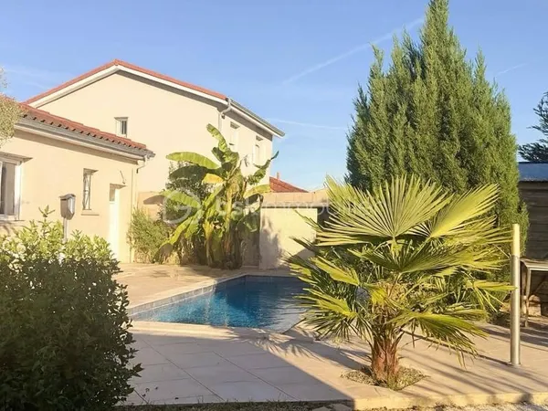 Maison de plain-pied 5 pièces 104 m²