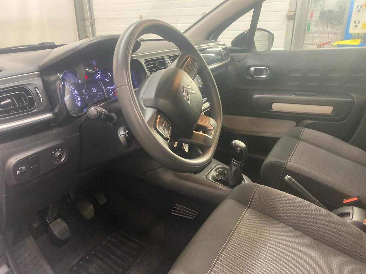 Citroën C3 societe puretech 83 s&s bvm feel nav — photo 9