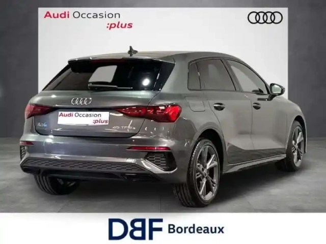 Audi A3 45 tfsie 245 s tronic 6 competition — photo 5