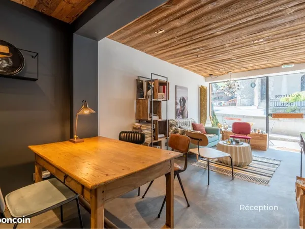 Local professionnel avec studio à La Clusaz