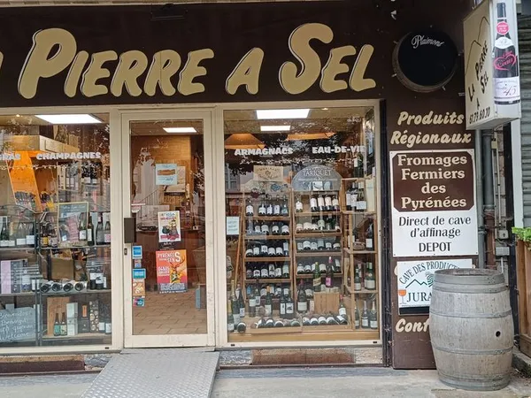 Murs et fond de commerce a LUCHON